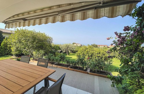 Bardolino Villa | Villa "Venezia Bardolino" with Lake View and Garden