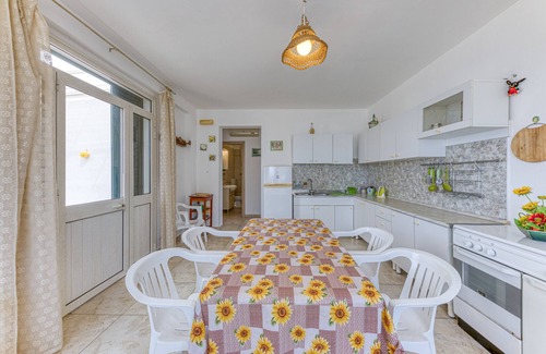 Marina di Felloniche Villa | Villa "Villetta Relax" with Sea View, Private Garden & A/C
