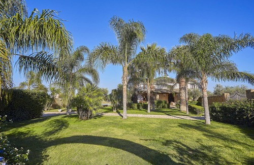 Marinella di Selinunte Villa | Villa with splendid pool near the beaches, 4 bedrooms