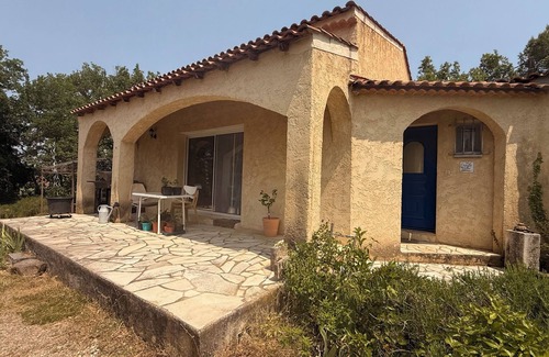 Peyrolles-en-Provence House | Villa with the scent of Provence