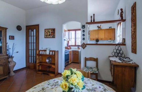 Fauglia House | Villa with 2 spacious apartments for 2 x 7 people and swimming pool near Pisa and the sea