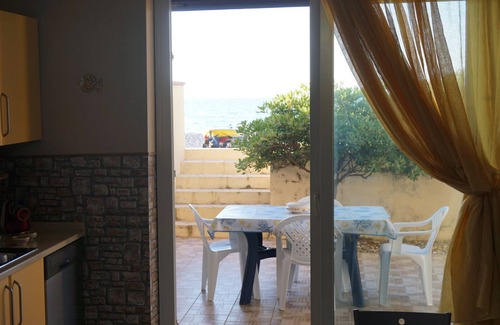 Marchesana House | Villa with direct access to the beach and with a beautiful sea view.