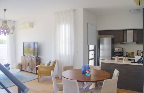Mazotos Villa | Villa with Garden View and Private Pool
