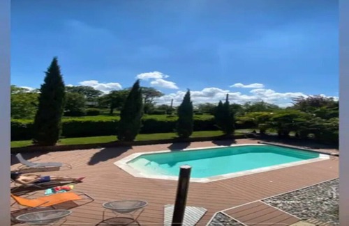 Ourville-en-Caux Villa | Villa with heated pool 15 minutes from Normandy beaches