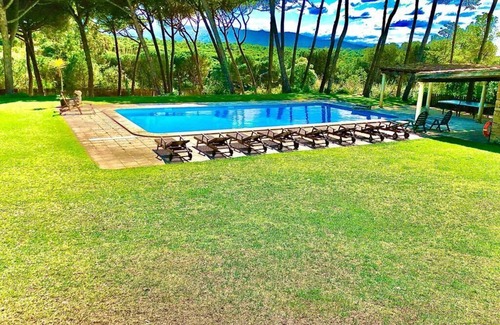Azenhas do Mar House | VILLA WITH LUXURY PARK, 8.000m2 of GRASS AND LARGE POOL COLARES - SINTRA