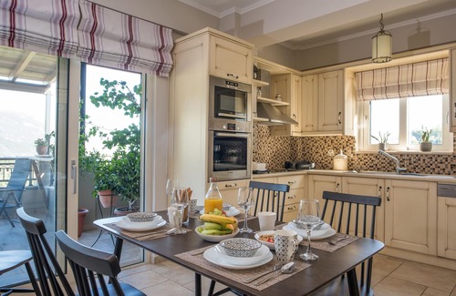 Kato Korakiana Villa | Villa with magnificent view