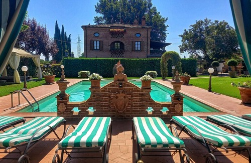 Foiano della Chiana Villa | Villa with private pool, whirlpool, sauna and last minute discounts
