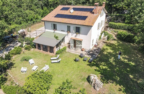 Amelia House | Villa with pool in quiet & relaxing area at 6km from villages/shops/restaurants.