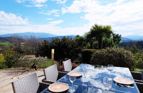 Vaulx Villa | Villa with pool, mountain views, 20 minutes from Lake Annecy