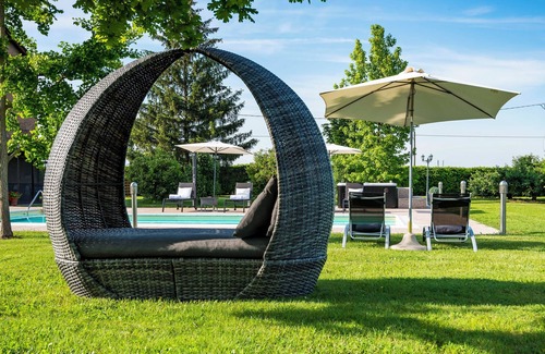 Castelfranco Emilia Villa | Villa with private pool, Casa delle Noci Country House, Pool and Spa