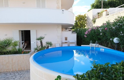 Selva di Fasano Villa | Villa with swimming pool, three rooms, services, large outdoor spaces with panoramic views