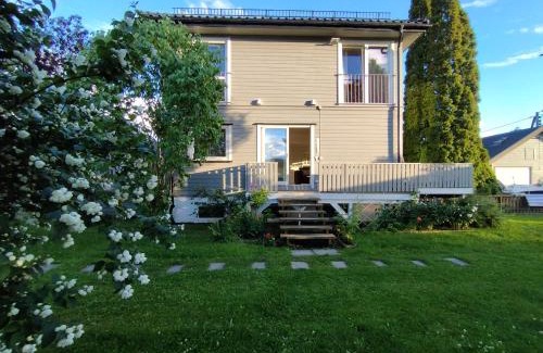 Hokksund Apartment | Villa with the garden