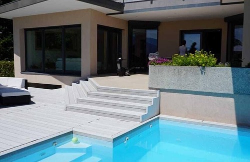 Pringy Villa | Villa with unique views of Annecy, lake and mountains near ski resorts