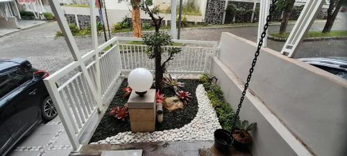 Sidomulyo Villa | VILLA YANTI PERMATA GARDEN
