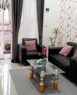 Sidomulyo Villa | VILLA YANTI PERMATA GARDEN
