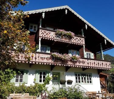 Muhlbach im Pinzgau Apartment | Villa Zeppelin - App Aquamarin