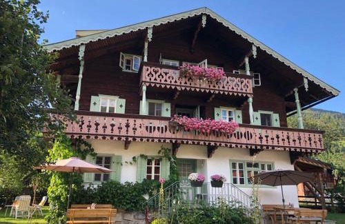 Muhlbach im Pinzgau Apartment | Villa Zeppelin - App Aquamarin