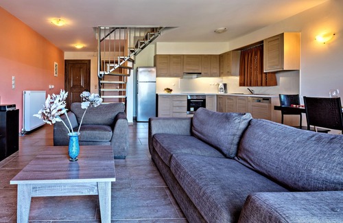 Kaloniktis Villa | Villa Zeus with private pool, sleeps 25