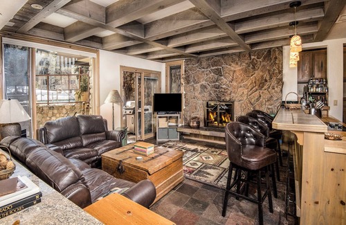 Vail Condo | Village Center 1F | 2BR Condo in the Heart of Vail Village