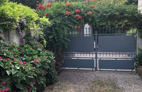 Barbentane House | Village farmhouse near Avignon