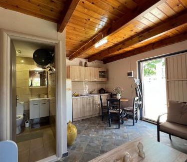 Mathraki Island Apartment | Village Guest House