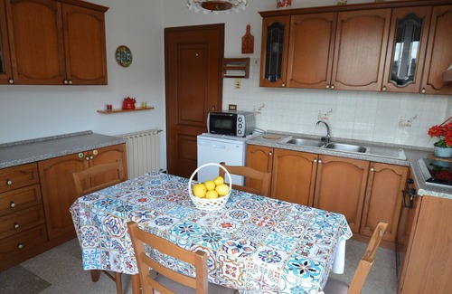 Vasia Apartment | Village house in a panoramic location with a sunny garden and sea views