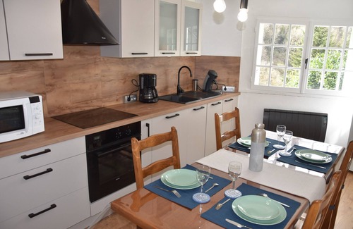 Sainte-Colombe-sur-Guette House | Village house on 3 levels comfortable, good benefits