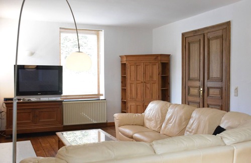 Marchin House | Village house with swimming pool, billiards, table football, ping-pong, fitness