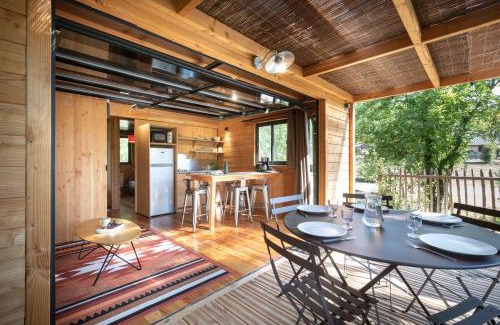 Tupin-et-Semons Resort | Village Huttopia Pays de Condrieu