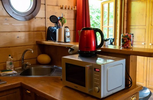 Bar-sur-Aube Ski Chalet | Village of Champagne * - Cabane de Sam - a luxurious little family home 6 people