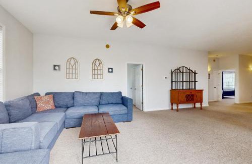 Villages of Five Points Apartment | Village of Five Points - 33322 E Chesapeake St UNIT 46