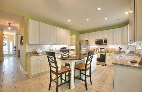 Villages of Five Points House | Villages of Five Points Townhouse.Community Pools, Pickleball Courts & More!