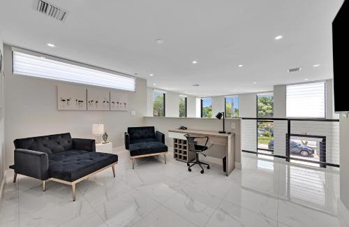 Tarpon River House | VillaPlaya brand new home, modern style resort!