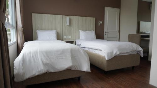 Cipanas Villa | Villas Dalia Puncak N2-22