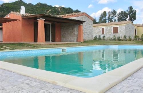 Costa Rei Apartment | Villas with shared pool in Costa Rei just 500 meters from the sea