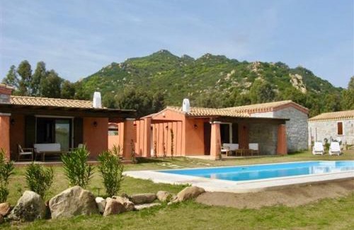 Costa Rei Apartment | Villas with shared pool in Costa Rei just 500 meters from the sea