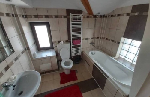 Iasi Villa | Villaweb, 2rooms ap. 5min drive to center &airportnn