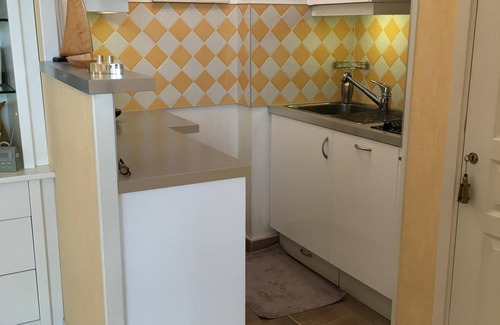Villefranche-sur-Mer Apartment | Villefranche s/sea, terrace studio, close to the beaches and French Institute