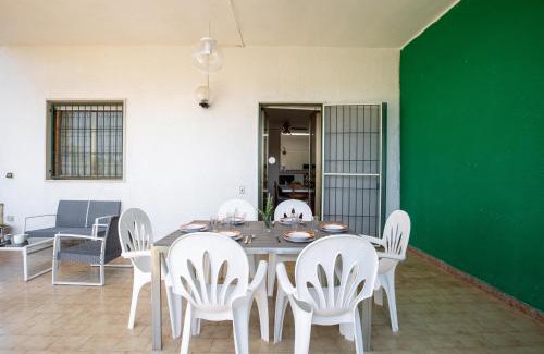 Torre Squillace House | Villetta dei Mirti by BarbarHouse