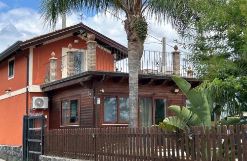 Calatabiano House | Villetta Due Palme - vicino GIARDINI NAXOS -