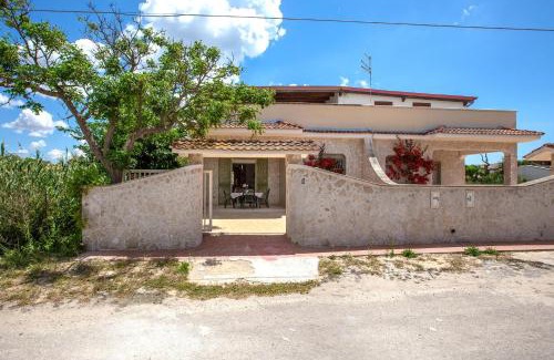 Punta Prosciutto House | Villetta Stefy by BarbarHouse