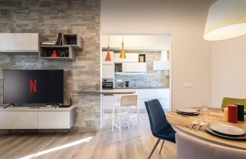 Pisa Apartment | [Villino Dany] 2 Bedrooms, Garden & Private Parking with WallBox