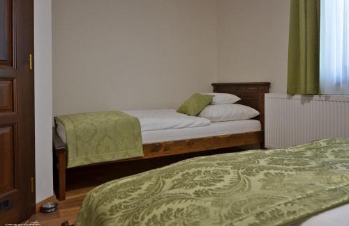 Kiskunhalas House | Vincze Vendeghaz
