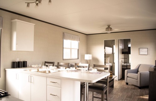 Niagara-on-the-Lake Cabin | Vine Ridge Resort
