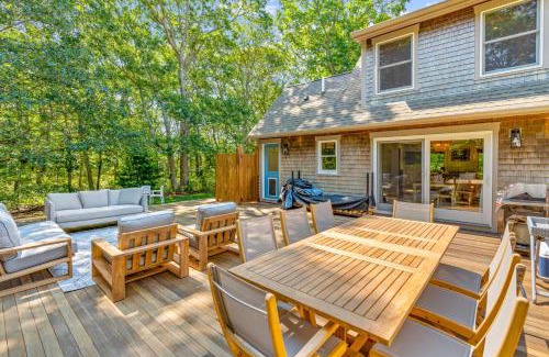 Tisbury House | Vineyard Haven Hideaway
