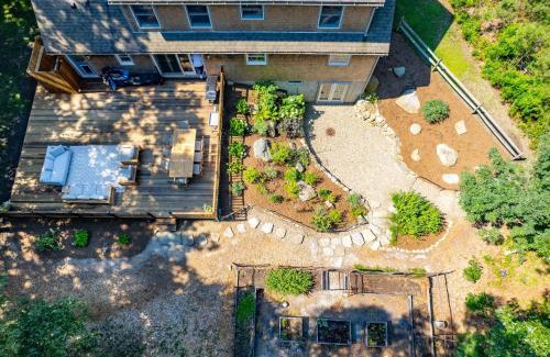 Tisbury House | Vineyard Haven Hideaway