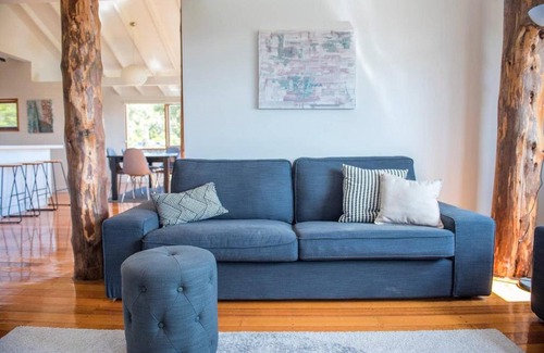 Cambridge House | Vineyard Stay - 15 mins to city 7 mins to airport