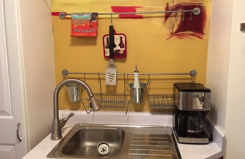 Santa Fe Apartment | VINGARAGE ATELIER Discounted rates Sept-Oct. Pets-Views-Privacy-Close to Plaza