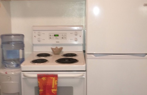 Santa Fe Apartment | VINGARAGE ATELIER Discounted rates Sept-Oct. Pets-Views-Privacy-Close to Plaza