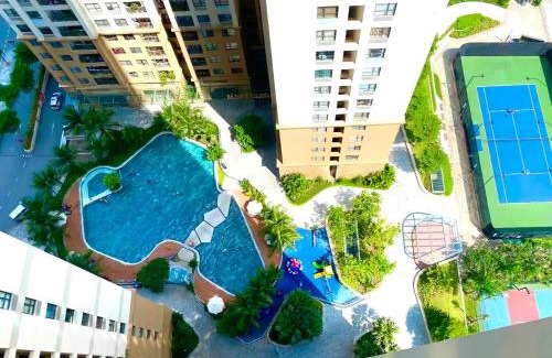 Trung Hoa Nhan Chinh Apartment | Vinhomes D Capitale by Emily in Town